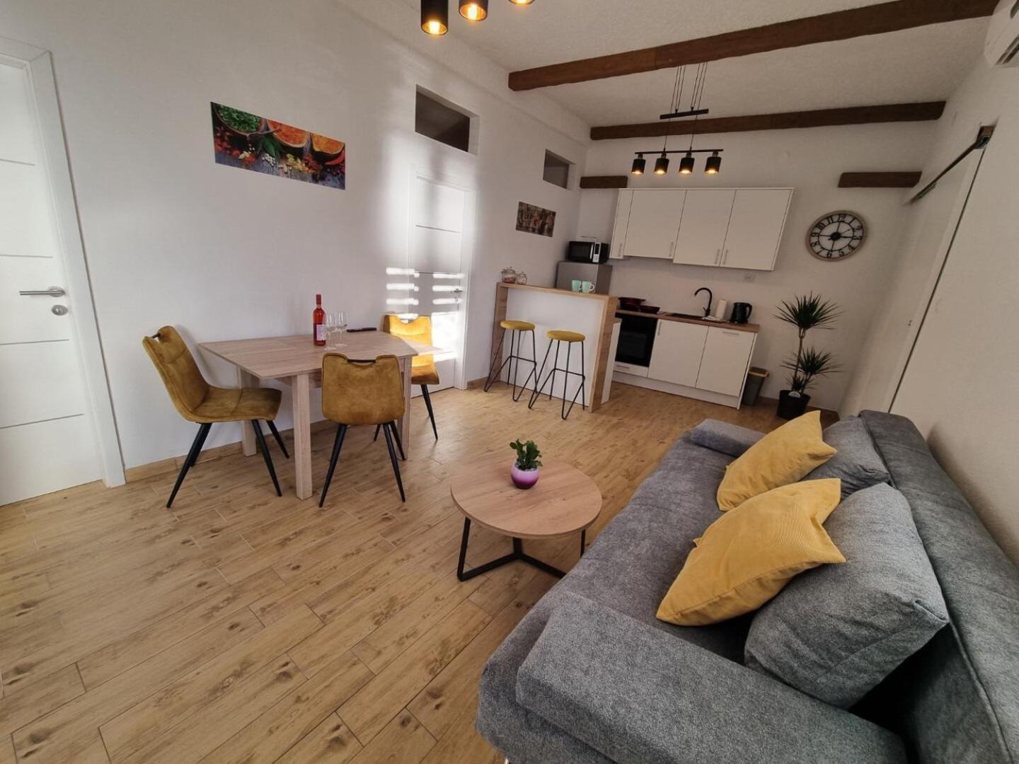 Apartments Gogi Živogošće Esterno foto